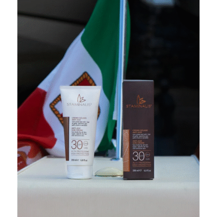 Stamintalis Crema Solare Anti-Age Viso e Corpo SPF 30 | Protezione Alta e Anti-Age - 200 ml 4 Stamintalis Crema Solare Anti-Age Viso e Corpo SPF 30 | Protezione Alta e Anti-Age - 200 ml - immagine 2