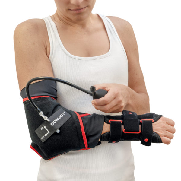 • Intervento chirurgico di protesi totale o parziale del ginocchio • Uso pre o post operatorio post traumatico ideale per indicazioni che non richiedono immobilizzazi